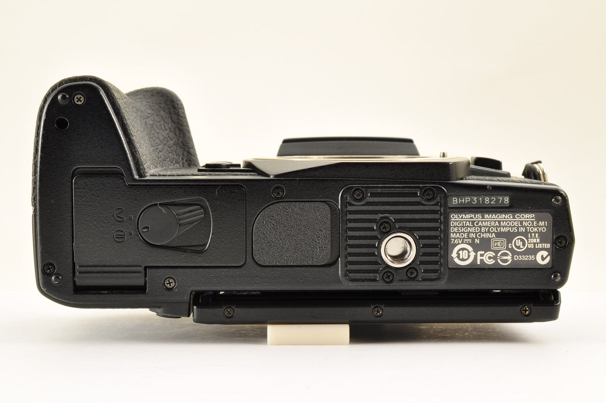 [Mint+ in BOX SC: 4140] Olympus OM-D E-M1 Digital Camera Black Body US OR Stock