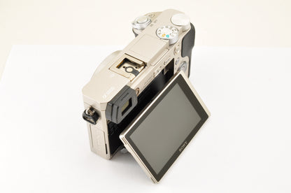 [US Duty Paid] SONY A6000 ILCE-6000Y SILVER w/ SELP1650 & SEL55210 SC: 1162 USA