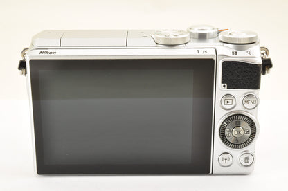 [US Duty Paid] Nikon 1 J5 Silver Double Lens Kit 10-30mm & 18.5mm SC: 1652 USA