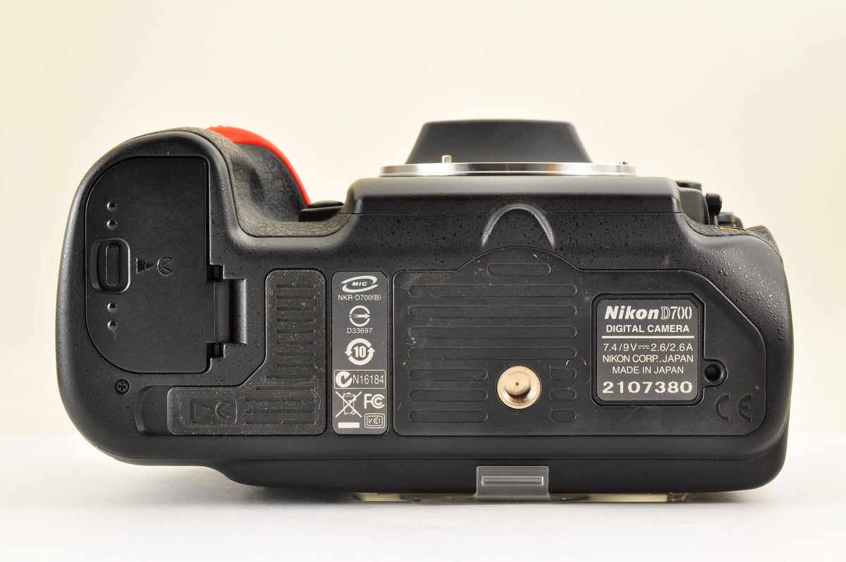 [Top Mint+ SC: 1841] Nikon D700 12.1MP FX Digital SLR Camera Body in BOX US OR