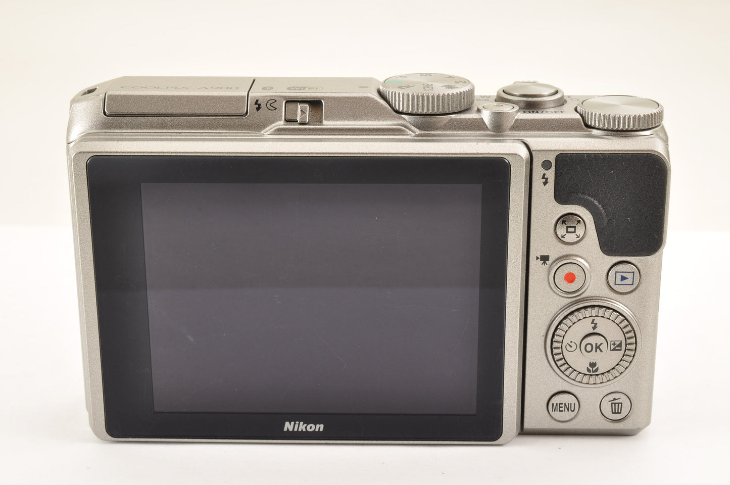 [Top Mint in BOX] Nikon COOLPIX A900 Silver 20.3MP Compact Digital Camera US OR
