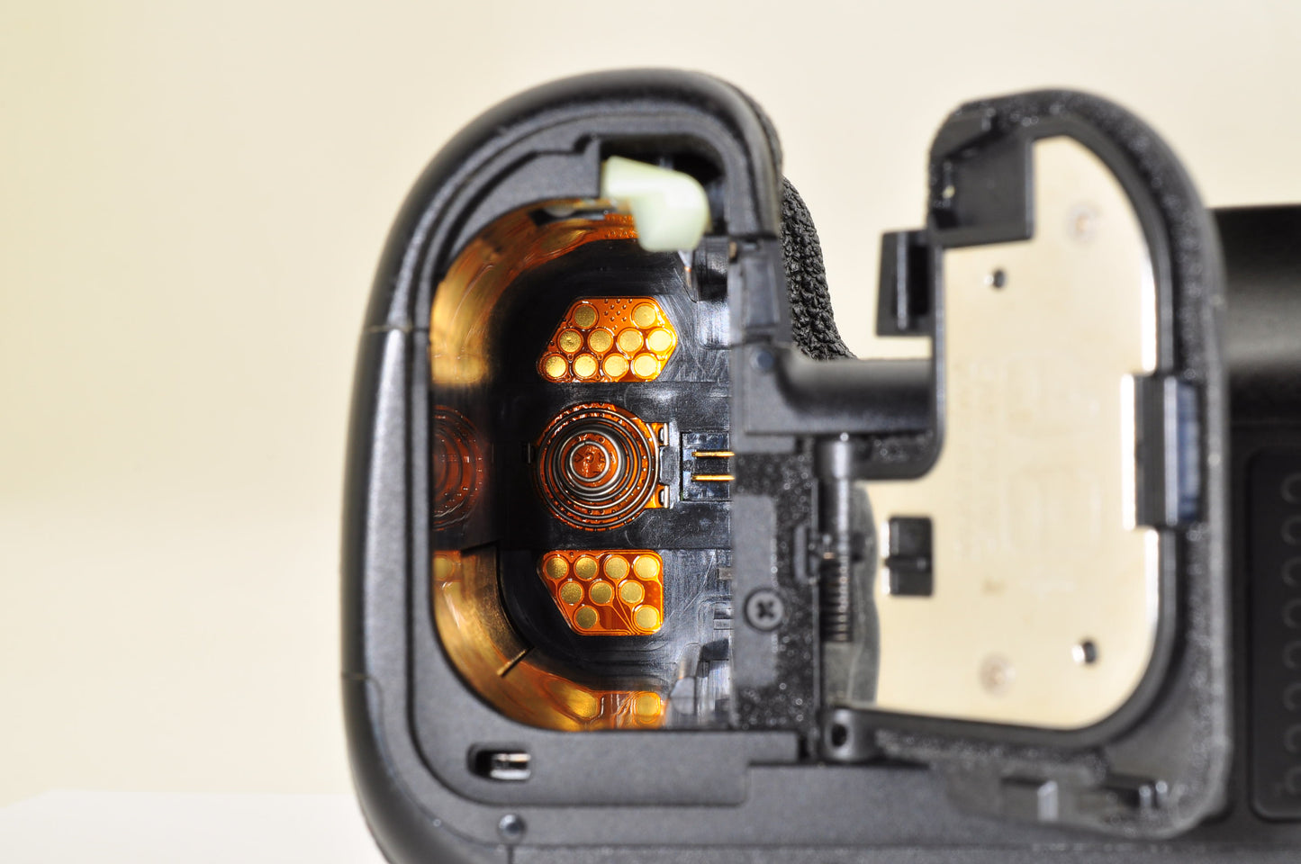 [US Duty Paid] Canon EOS 5D Mark III Digital SLR Camera Body in BOX From USA