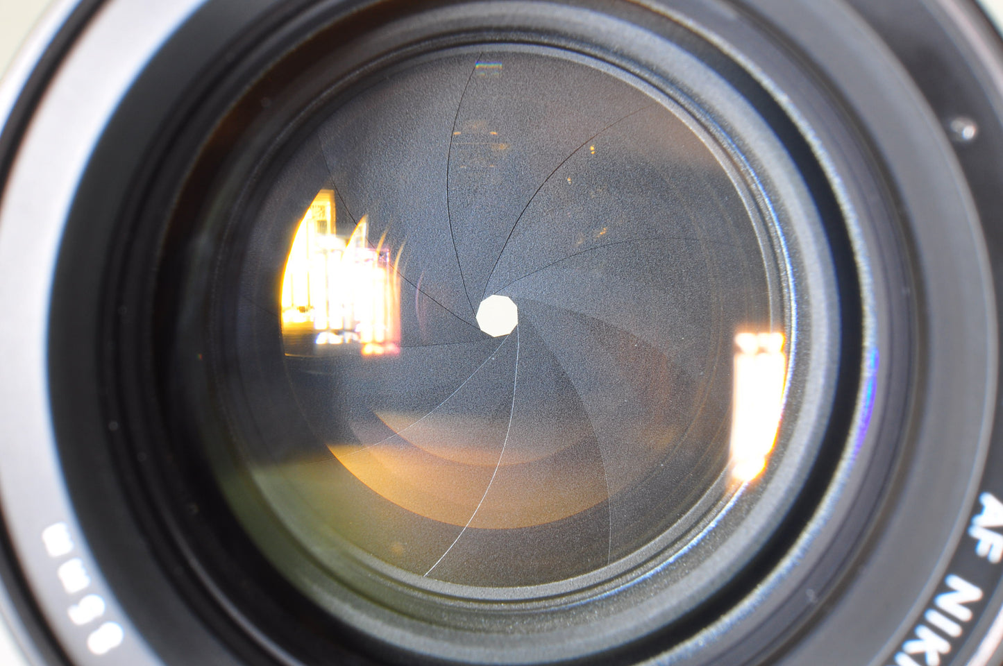 [Almost Mint] Nikon AF Nikkor 85mm F/1.4 D IF Portrait Prime Lens F Mount USA