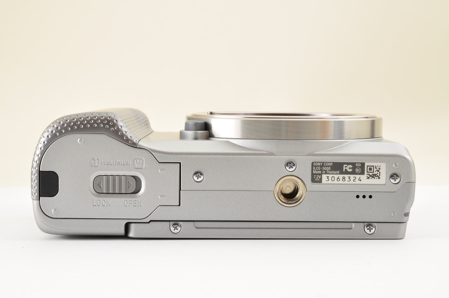 [Top Mint+++ SC: 6] SONY Alpha A5000 Digital Camera Silver & SELP1650 US Ships