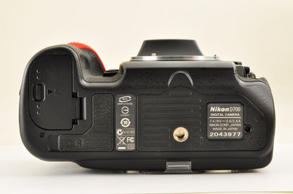 [Top Mint+ SC: 6426] Nikon D700 12.1MP Digital SLR Camera Body Ship from US OR