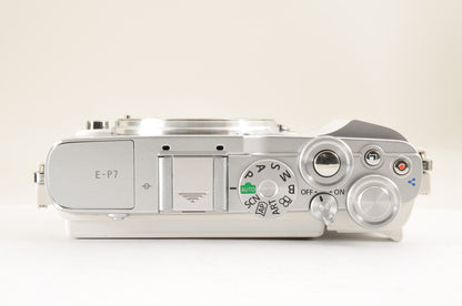 [US Duty Paid] OLYMPUS PEN E-P7 Mirrorless Camera White W zoom lens Kit US ship