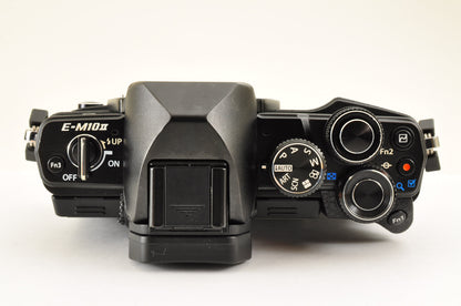 [Top Mint+] Olympus OM-D E-M10 Mark II 16.1 MP w/ 14-42mm EZ & 40-150mm Lens US