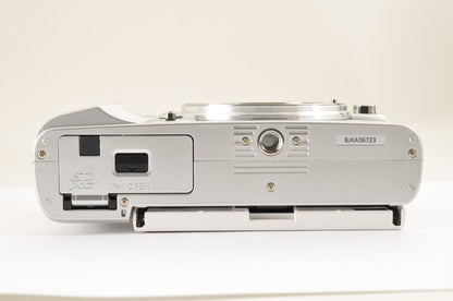 [US Duty Paid] OLYMPUS PEN E-P7 Mirrorless Camera White W zoom lens Kit US ship