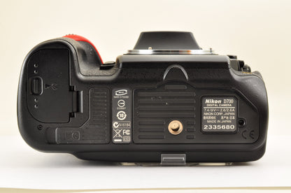 [US Duty Paid] Nikon D700 12.1MP Digital SLR Camera Body Count: 11297 US Ships