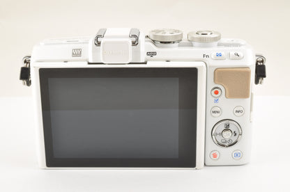 [US Duty Paid] OLYMPUS PEN E-PL7 Mirrorless Digital Camera 16.1MP W zoom Lens