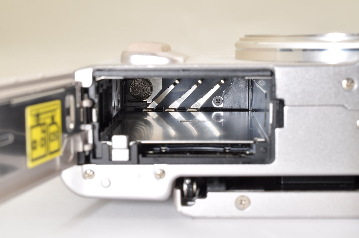 [Top Mint+ SC: 2969] OLYMPUS PEN E-PL8 White w/14-42mm & 40-150mm Lens US Ships