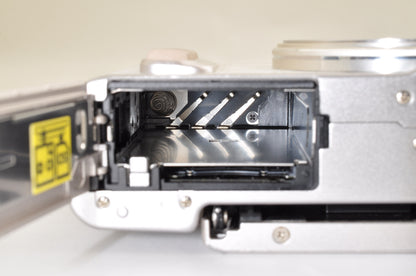 [Top Mint+ SC: 2969] OLYMPUS PEN E-PL8 White w/14-42mm & 40-150mm Lens US Ships