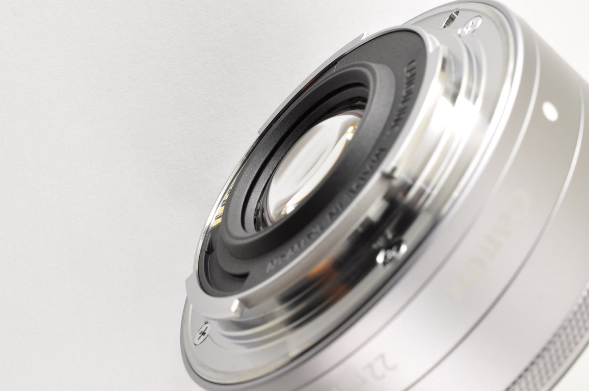 [Top Mint+] Canon EF-M 22mm f/2 STM AF Lens Silver for EOS EF-M Mount US OR Ship