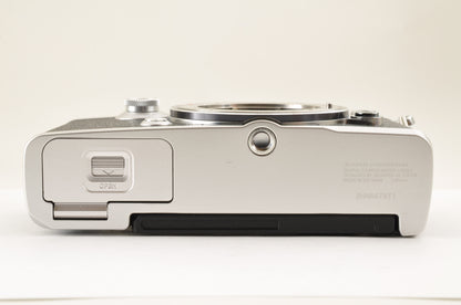 [Top Mint+++] Olympus PEN-F 20.3MP Digital Mirrorless Silver Body SC: 405 US OR