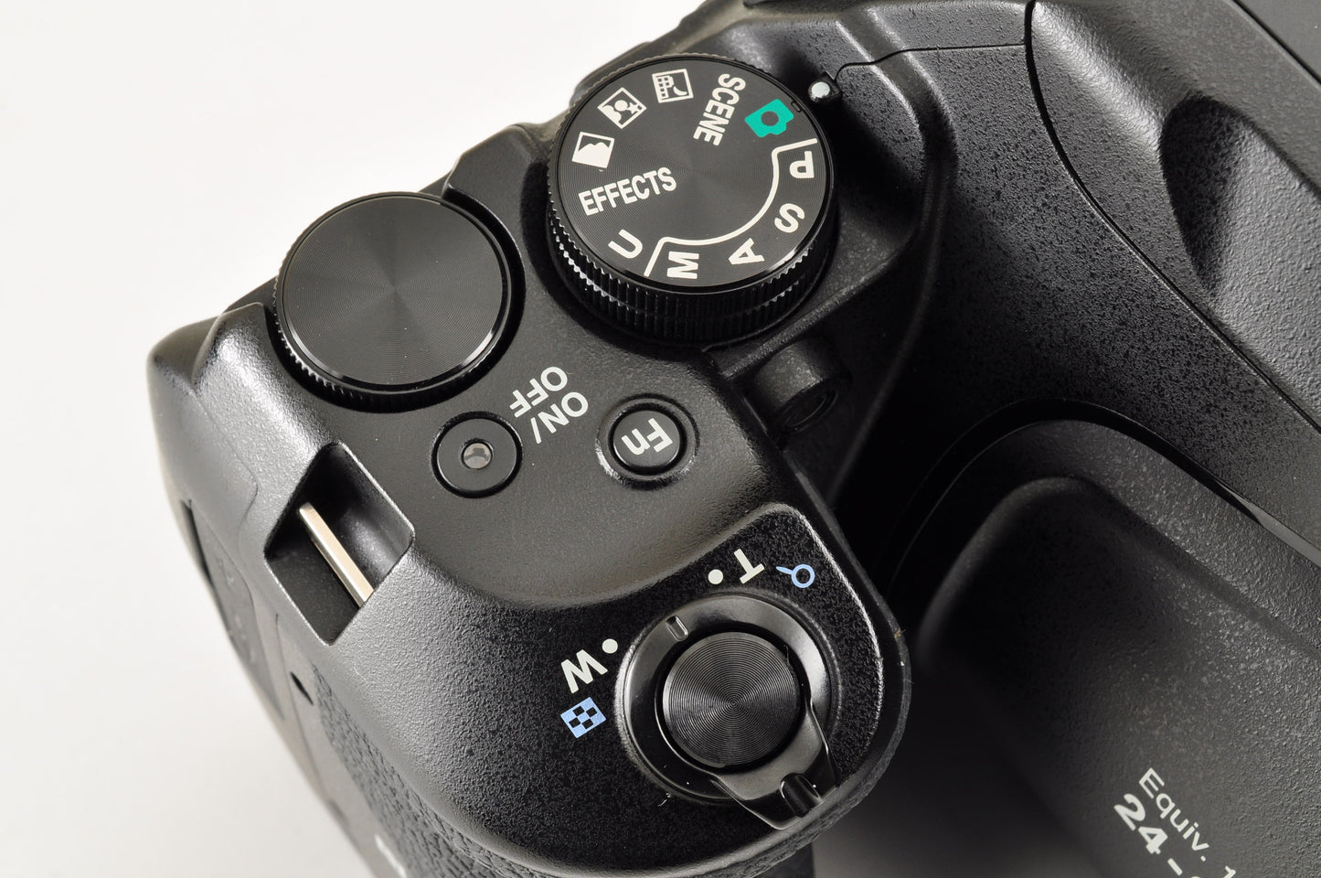 [Mint+] Nikon COOLPIX P900 Black 83x zoom 16MP Compact Digital Camera US Ships