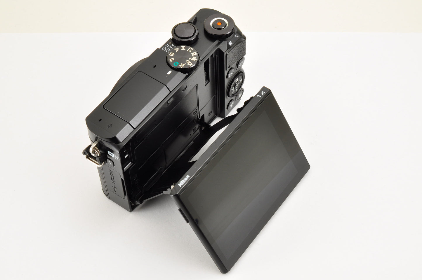 [Mint+ SC: 22229] Nikon 1 J5 Black Double Zoom Kit 10-30mm PD 30-110mm US Ships