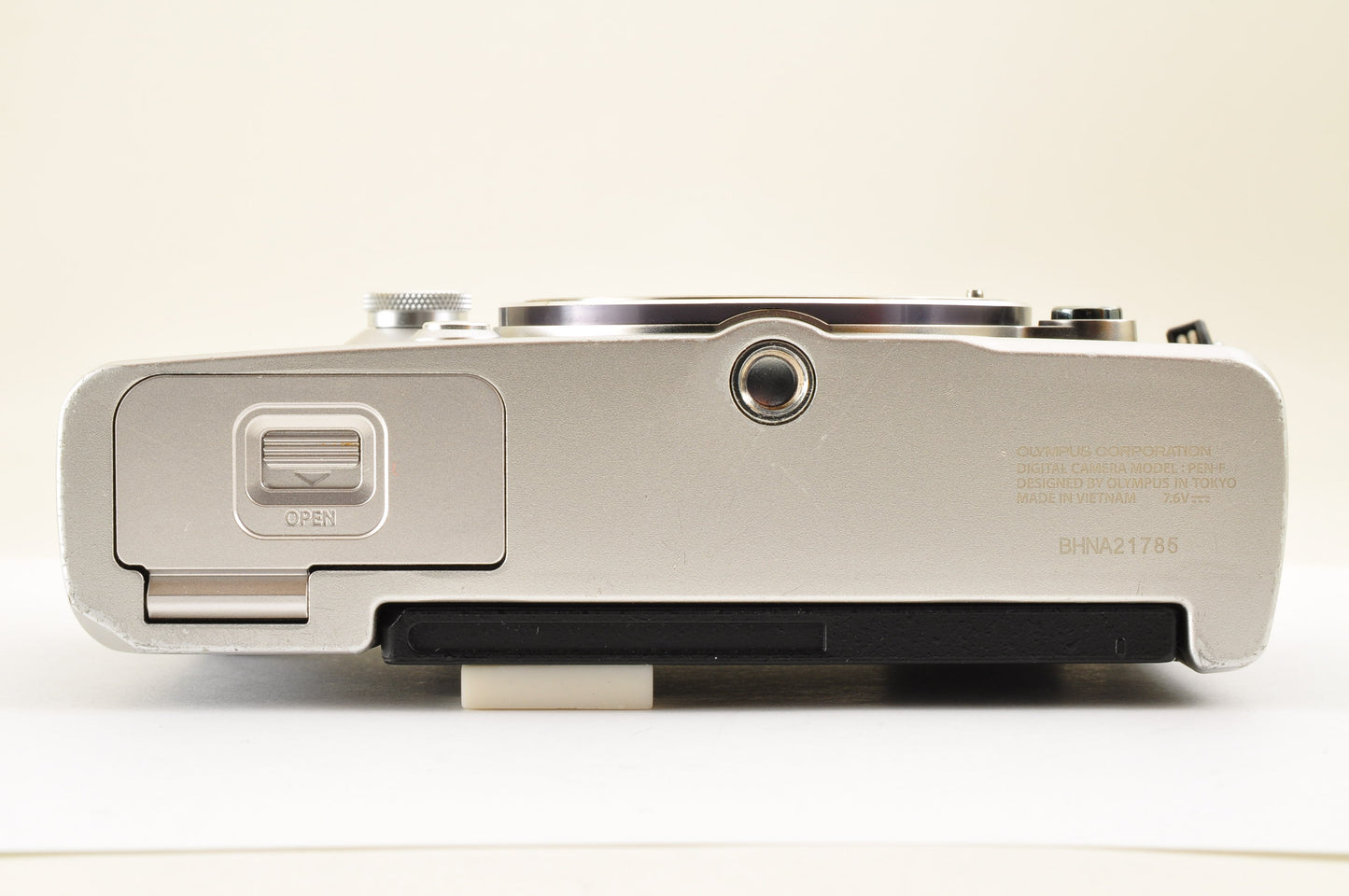 [US Duty Paid] Olympus PEN-F 20.3MP Digital Mirrorless  Silver Body Count: 14030