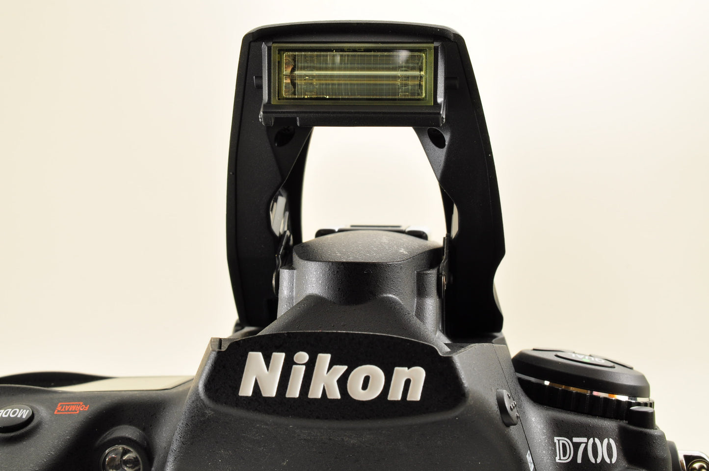 [Mint+ Count: 4191] Nikon D700 12.1MP FX Digital SLR Camera Body Ship from USA