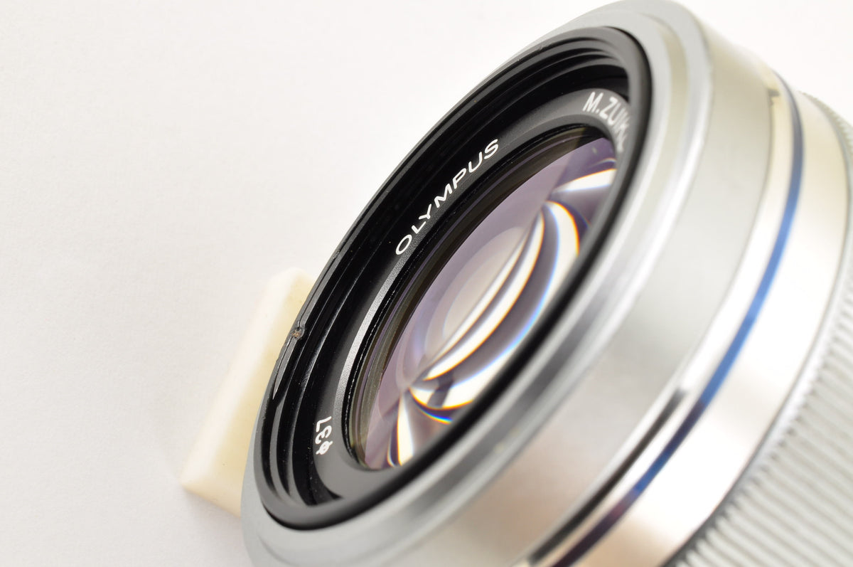 [Mint+++] Olympus M.Zuiko Digital 45mm F/1.8 Lens Silver Micro Four Thirds USA