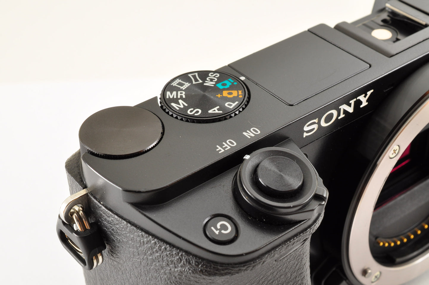 [Mint] SONY Alpha A6000 Mirrorless Camera Silver w/ SELP1650 & SEL16F28 USA