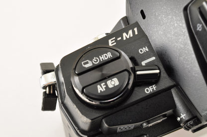 [Mint+ in BOX SC: 4140] Olympus OM-D E-M1 Digital Camera Black Body US OR Stock