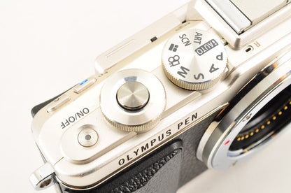 [Mint+ in BOX] OLYMPUS PEN E-PL7 Mirrorless Digital Camera 16.1MP W zoom Lens US