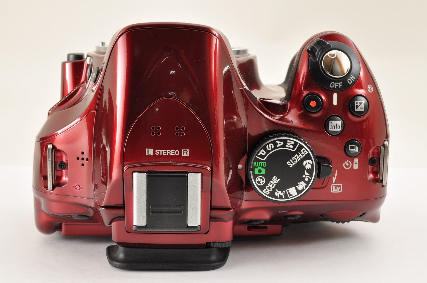 [Mint+] Nikon D5200 24.1MP Digital SLR Red w/18-55mm & 55-200mm VR US Ships