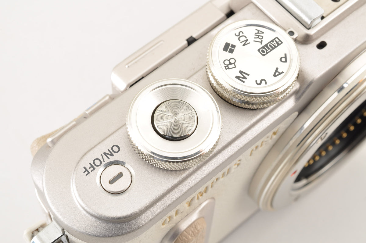 [Top Mint+ SC: 2969] OLYMPUS PEN E-PL8 White w/14-42mm & 40-150mm Lens US Ships