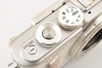 [Top Mint+ SC: 2969] OLYMPUS PEN E-PL8 White w/14-42mm & 40-150mm Lens US Ships