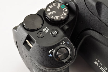 [Top Mint+] Nikon COOLPIX P900 Black 83x zoom 16MP Compact Digital Camera US OR