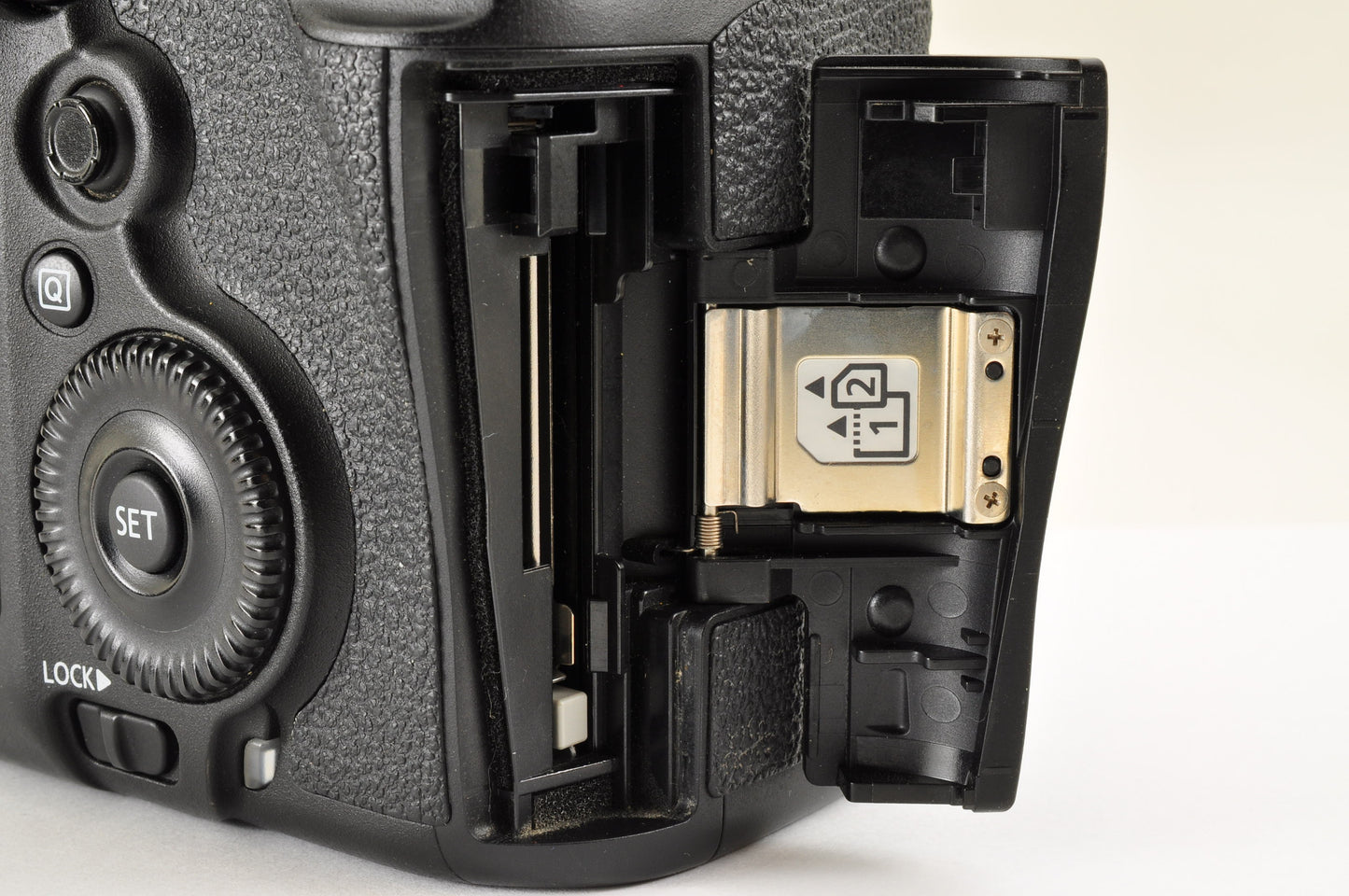 [US Duty Paid] Canon EOS 5D Mark III Digital SLR Camera Body in BOX From USA