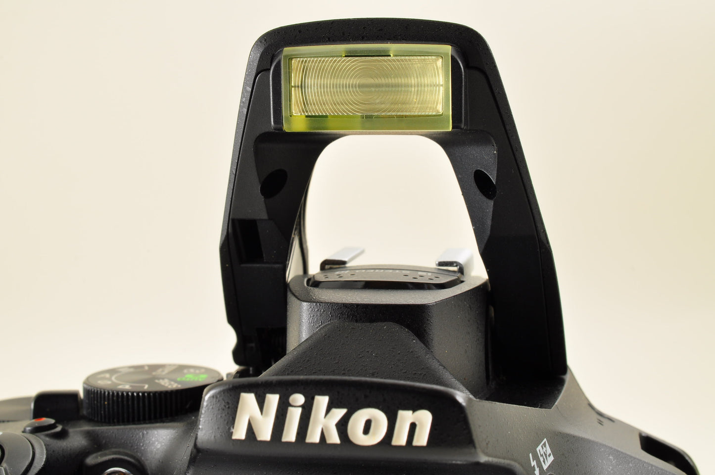 [US Duty Paid] Nikon D5600 DSLR Camera w/AF-P 18-55mm & 70-300mm VR Lens Kit US