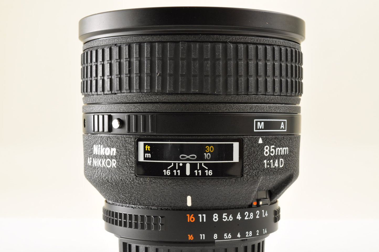 [Almost Mint] Nikon AF Nikkor 85mm F/1.4 D IF Portrait Prime Lens F Mount USA