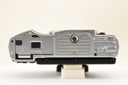 [US Duty Paid] OLYMPUS OM-D E-M10 Mirrorless Camera w/ 14-42mm 40-150 Lens USA