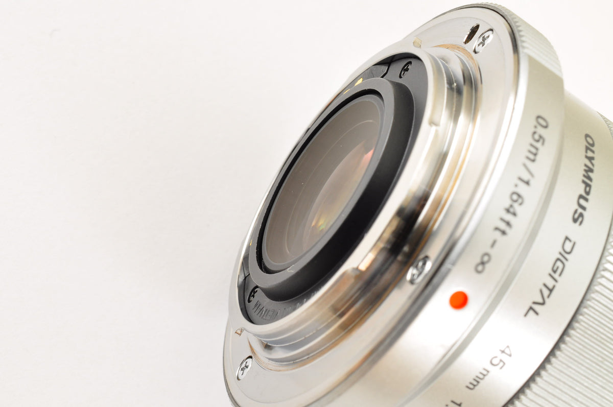 [Mint+++] Olympus M.Zuiko Digital 45mm F/1.8 Lens Silver Micro Four Thirds USA