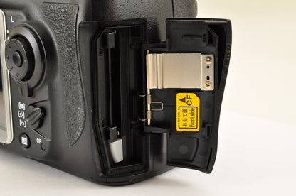 [Mint+++ SC: 6888] Nikon D700 12.1MP FX Digital SLR Camera Body Ship from US OR