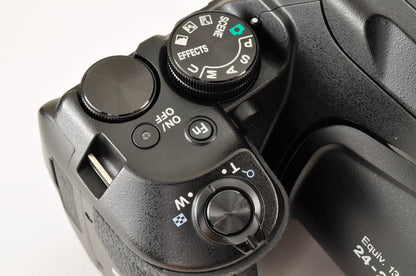 [Top Mint] Nikon COOLPIX P900 Black 83x zoom 16MP Compact Digital Camera US OR
