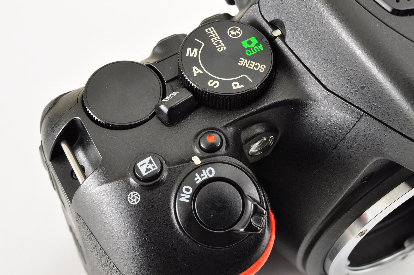 [US Duty Paid] Nikon D5600 DSLR Camera w/AF-P 18-55mm & 70-300mm VR Lens Kit US