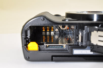[Top Mint+ SC: 4946] Nikon 1 J5 Black Lens Kit 10-30mm PD & 18.5mm US OR Stock
