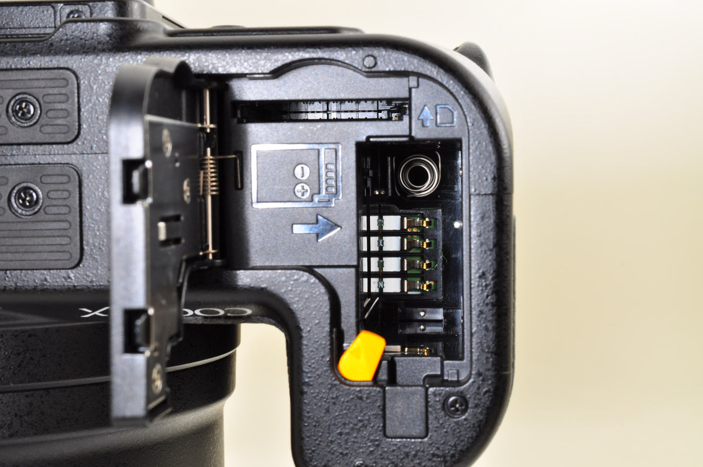 [US Duty Paid] Nikon COOLPIX P1000 x125 16.0MP Zoom 24-3000mm in BAG US Ships