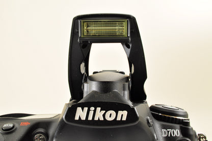 [Mint+ Count:2977] Nikon D700 12.1MP FX Digital SLR Camera Body Ship from USA