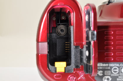 [Mint+] Nikon D5200 24.1MP Digital SLR Red w/18-55mm & 55-200mm VR US Ships