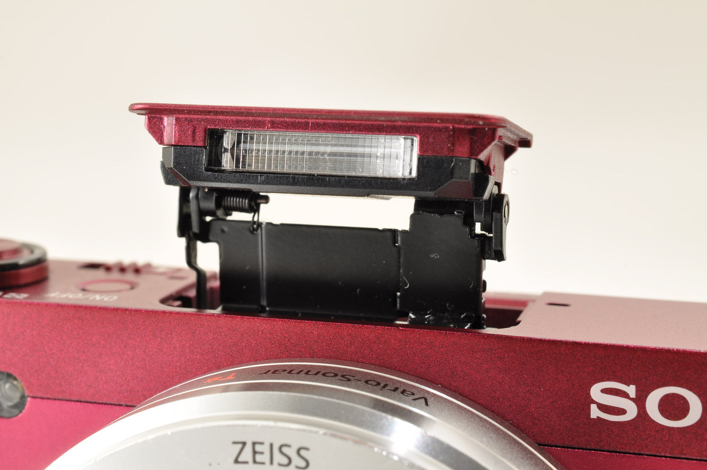 [US Duty Paid] Sony DSC-WX500 RED 18.2MP 30x Digital Camera Multilingual US Ship