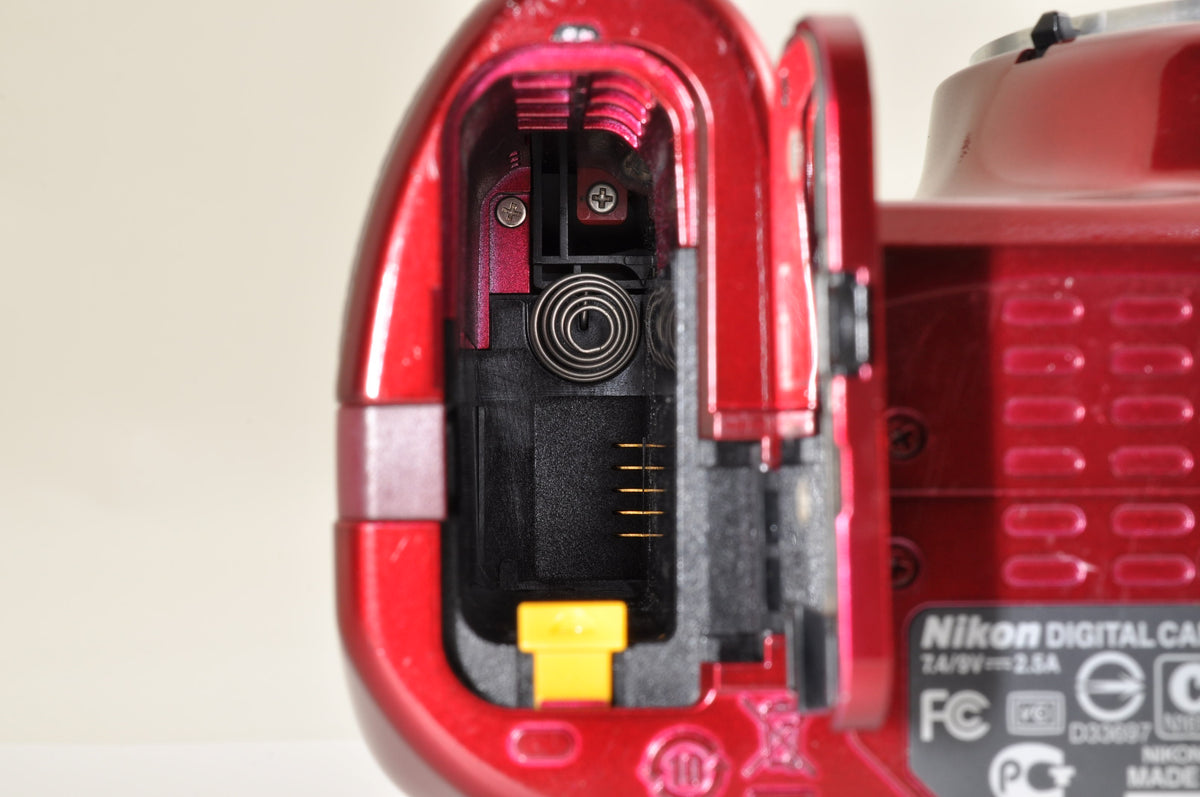 [Mint+++] Nikon D5200 RED 24.1MP Digital SLR Camera 18-55mm VR Lens kit US Stock