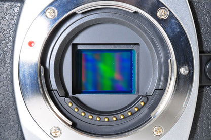 [US Duty Paid] OLYMPUS OM-D E-M10 Mirrorless Camera w/ 14-42mm 40-150 Lens USA