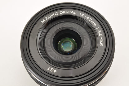 [US Duty Paid] OLYMPUS PEN E-P7 Mirrorless Camera Silver W zoom lens Kit US ship