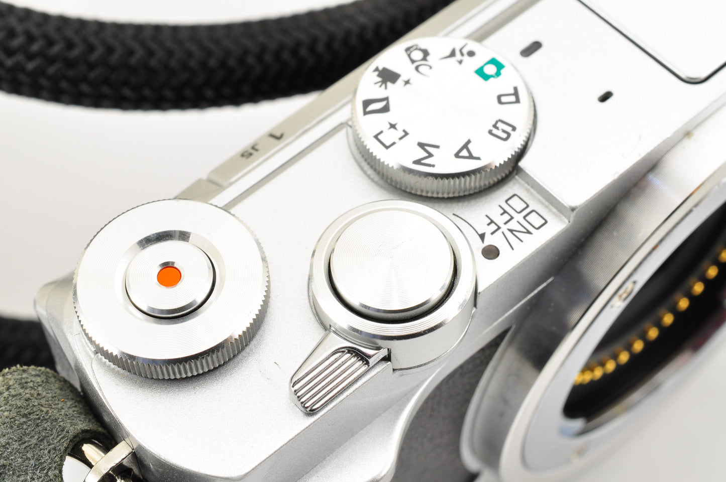 [Mint+++ SC:3038] Nikon 1 J5 Silver Double zoom Kit 10-30mm & 30-110mm US Ships