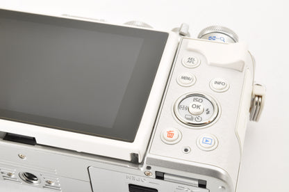 [US Duty Paid] OLYMPUS PEN E-P7 Mirrorless Camera White W zoom lens Kit US ship