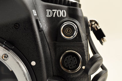 [Mint+++ SC: 6888] Nikon D700 12.1MP FX Digital SLR Camera Body Ship from US OR
