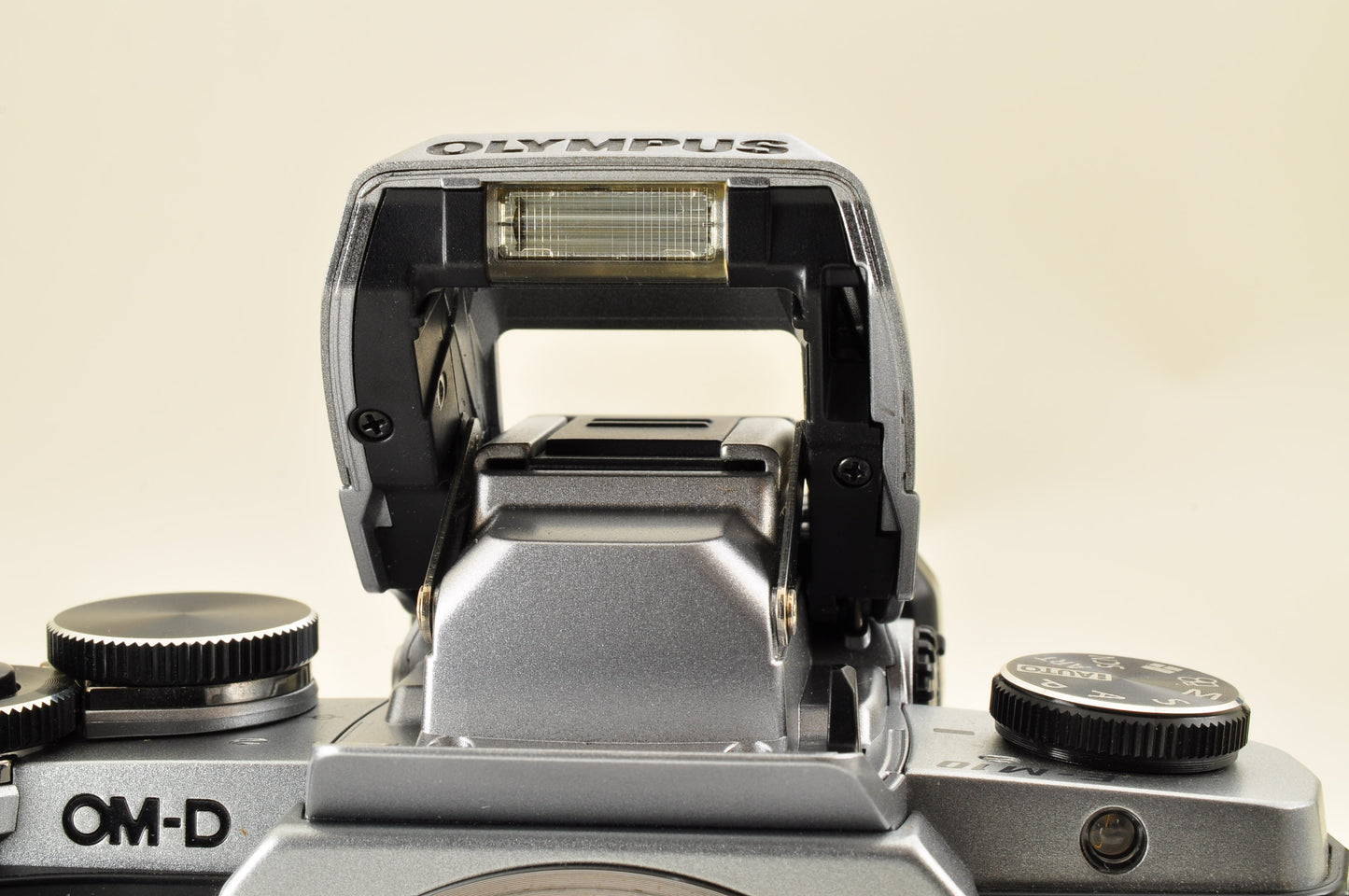 [US Duty Paid] OLYMPUS OM-D E-M10 Mirrorless Camera w/ 14-42mm 40-150mm Lens US